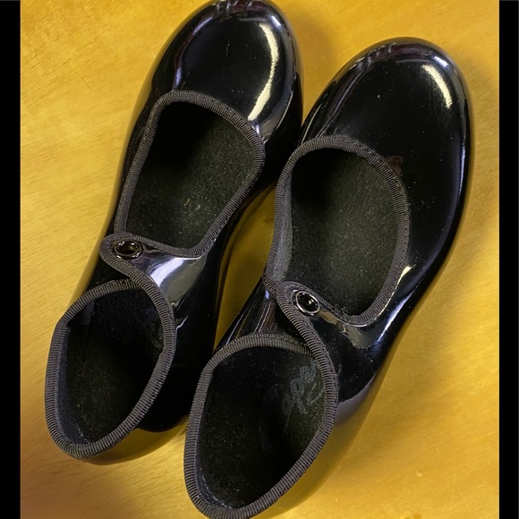 Capezio Shoes Childrens Tap Shoes 2 Pairs Poshmark